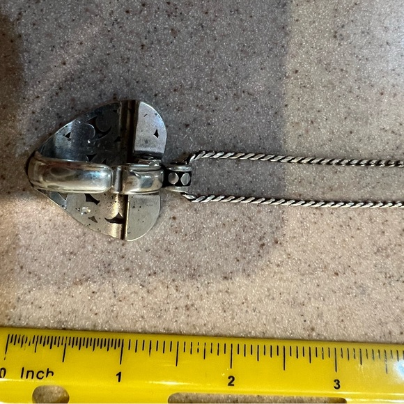 Brighton badge holder - Picture 3 of 4